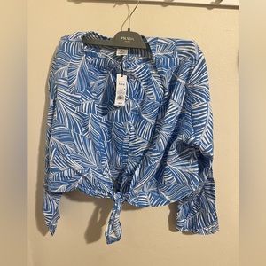 Shade & Shore  set shorts are‎ size L the top is size XL